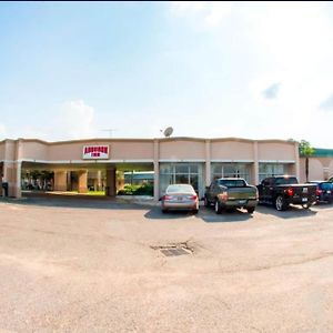 Oyo Hotel Audubon Baton Rouge Port Allen I-10